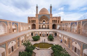 ویژگی‌های سبک معماری اصفهان